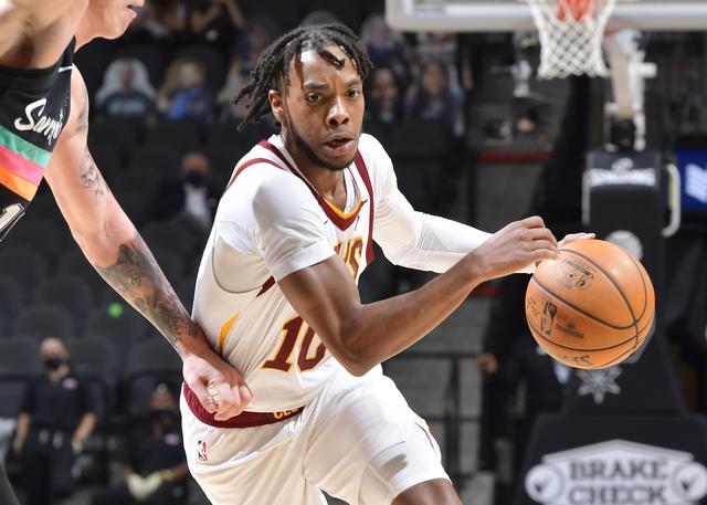 动态调整使 动态调整使